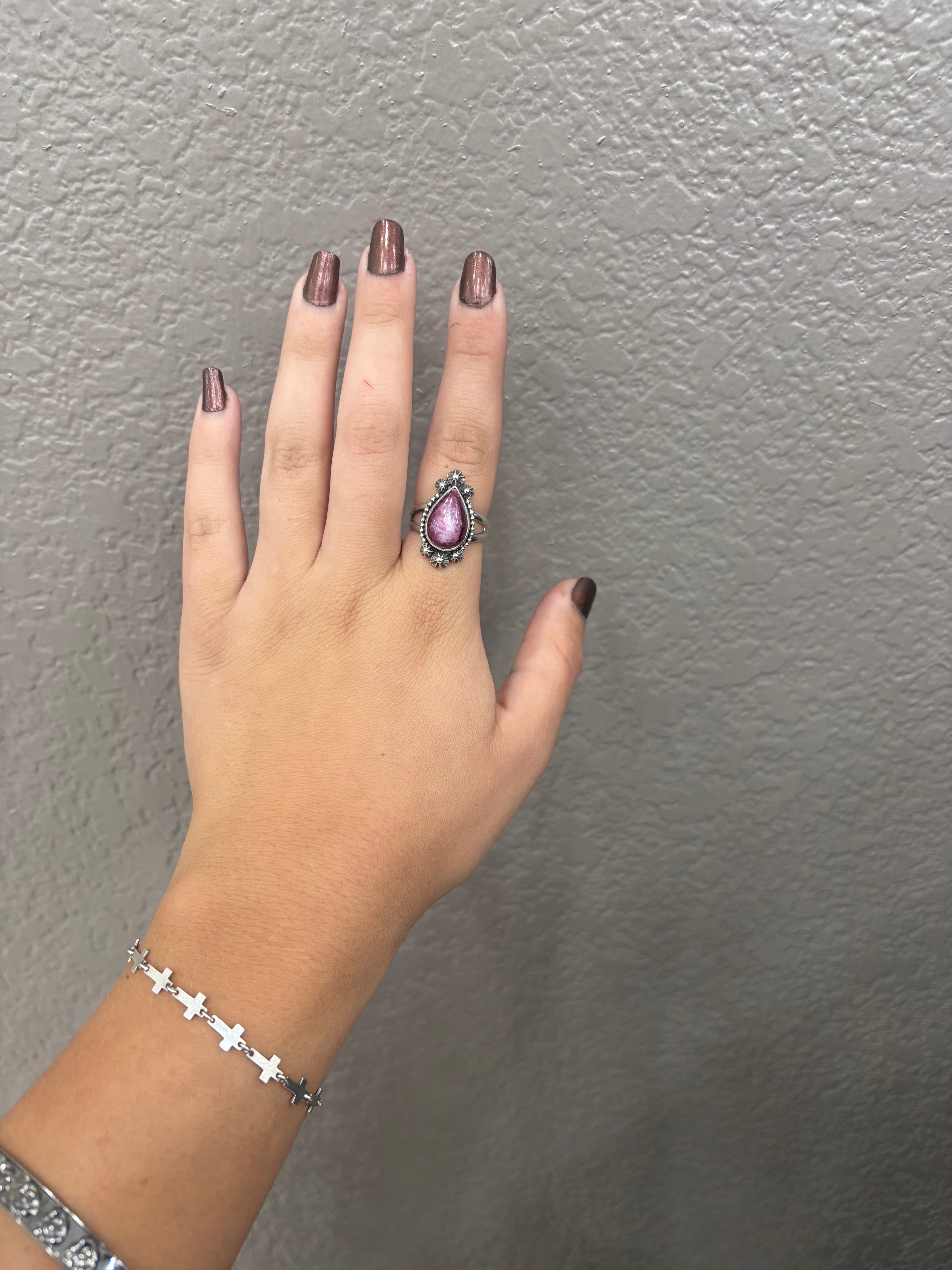 Purple Spiny Oyster Teardrop Ring