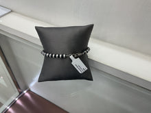 Load image into Gallery viewer, Handmade Navajo Pearl Bracelet
