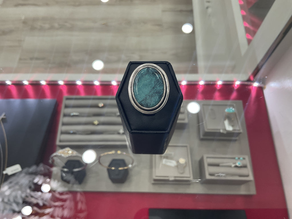 Hubei Turquoise Oval Ring