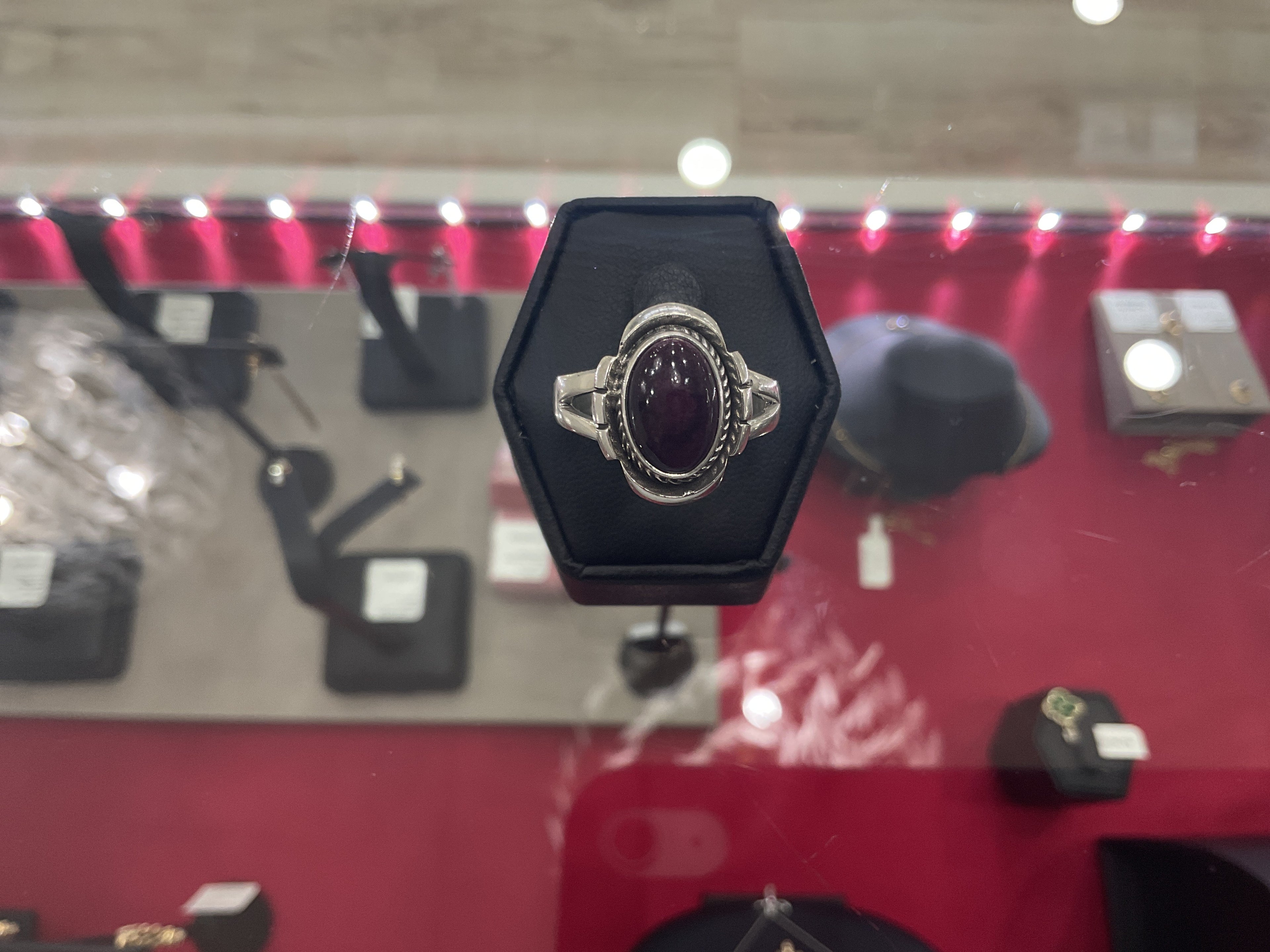 Purple Spiny Oyster Oval Ring