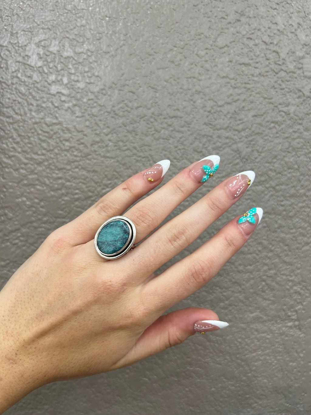 Hubei Turquoise Oval Ring