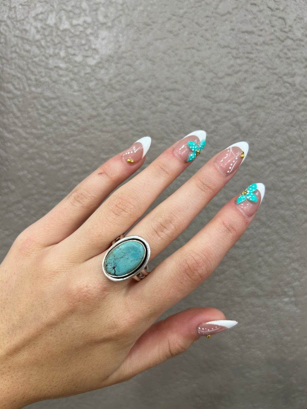 Hubei Turquoise Oval Ring