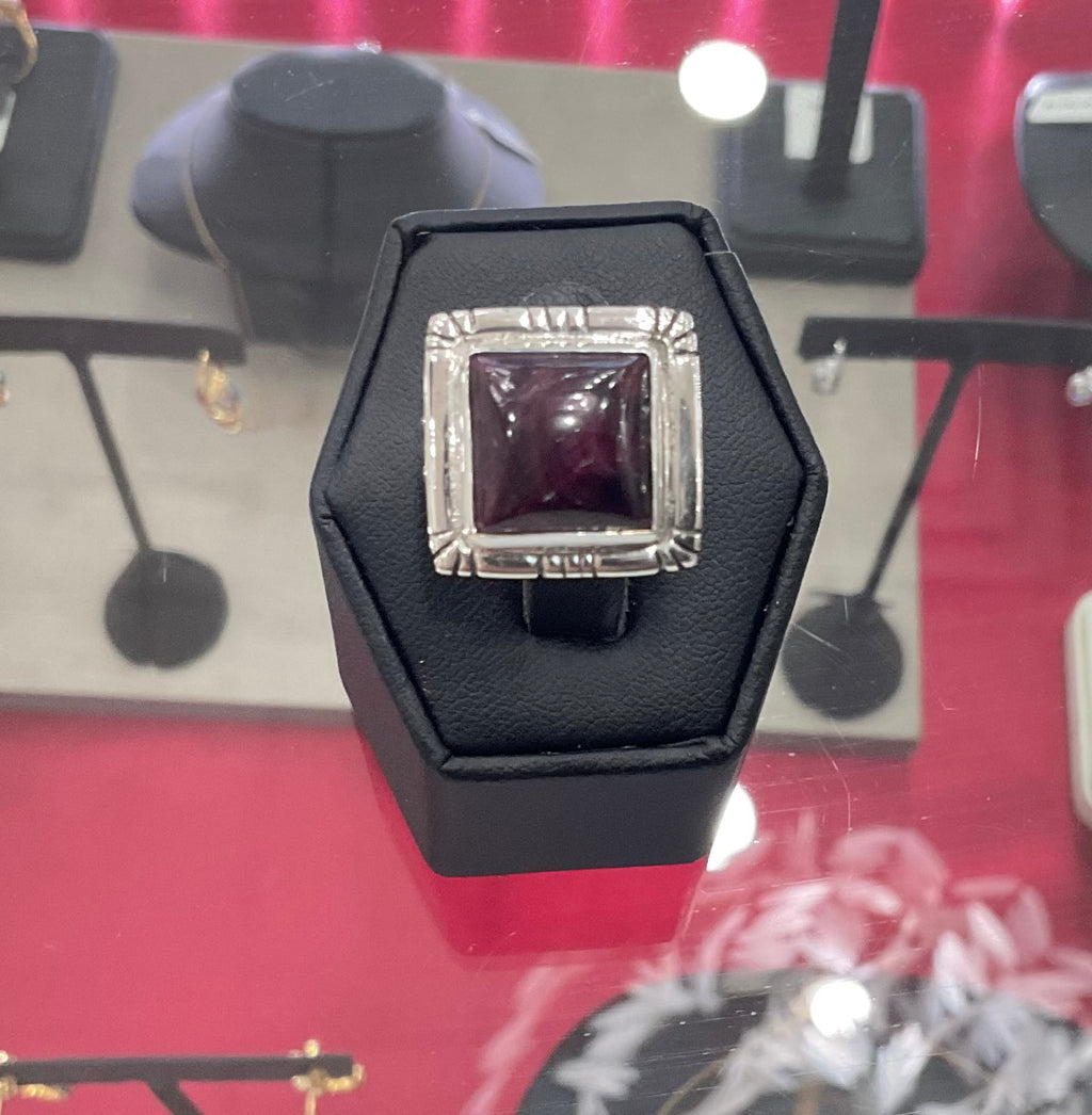 Square Purple Spiney oyster Ring