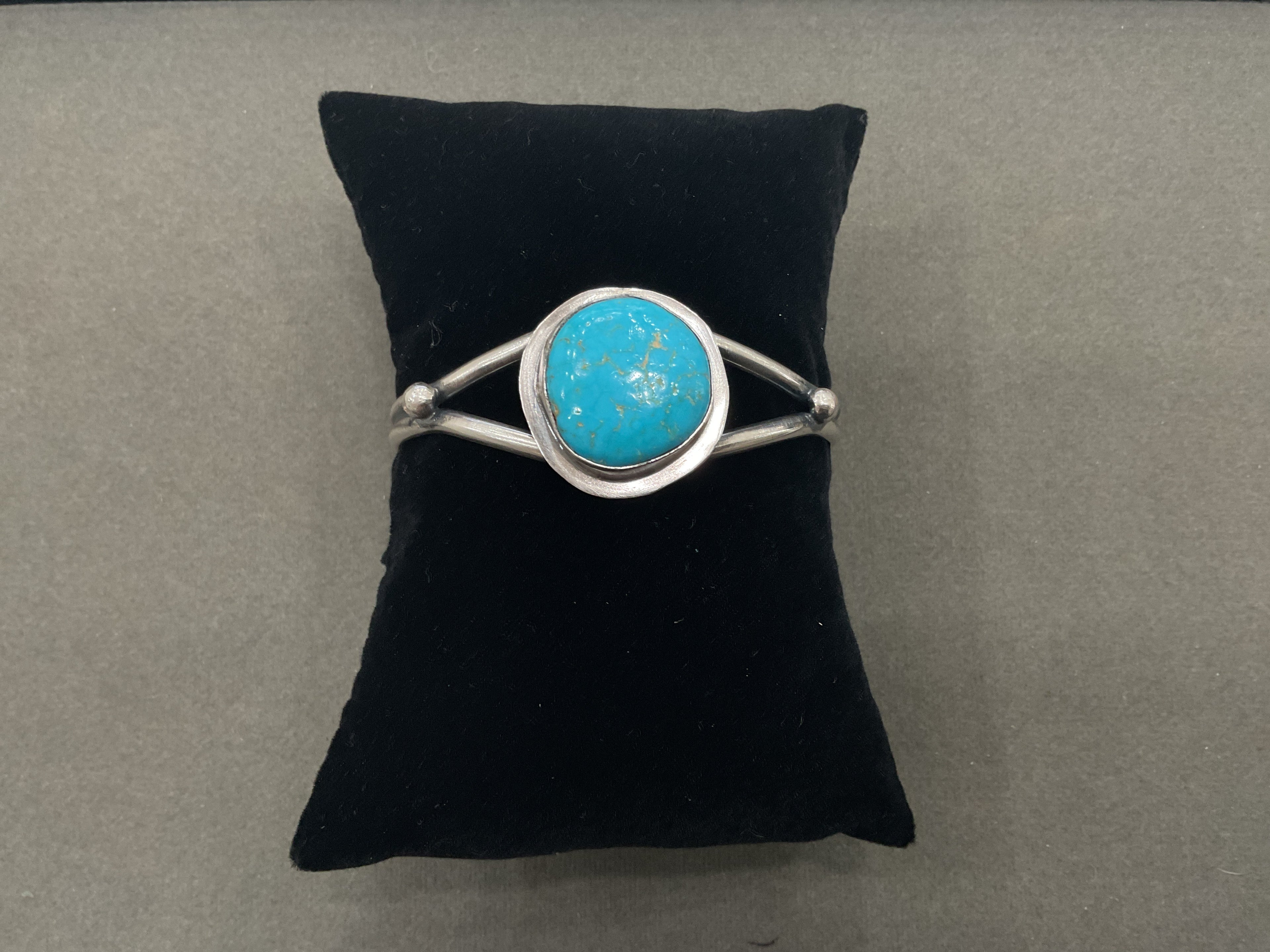 Kingman Turquoise Circle Cuff