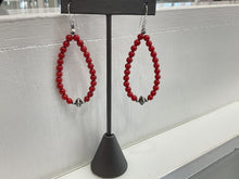 Load image into Gallery viewer, Coral &amp; Oxi Bead Earrings
