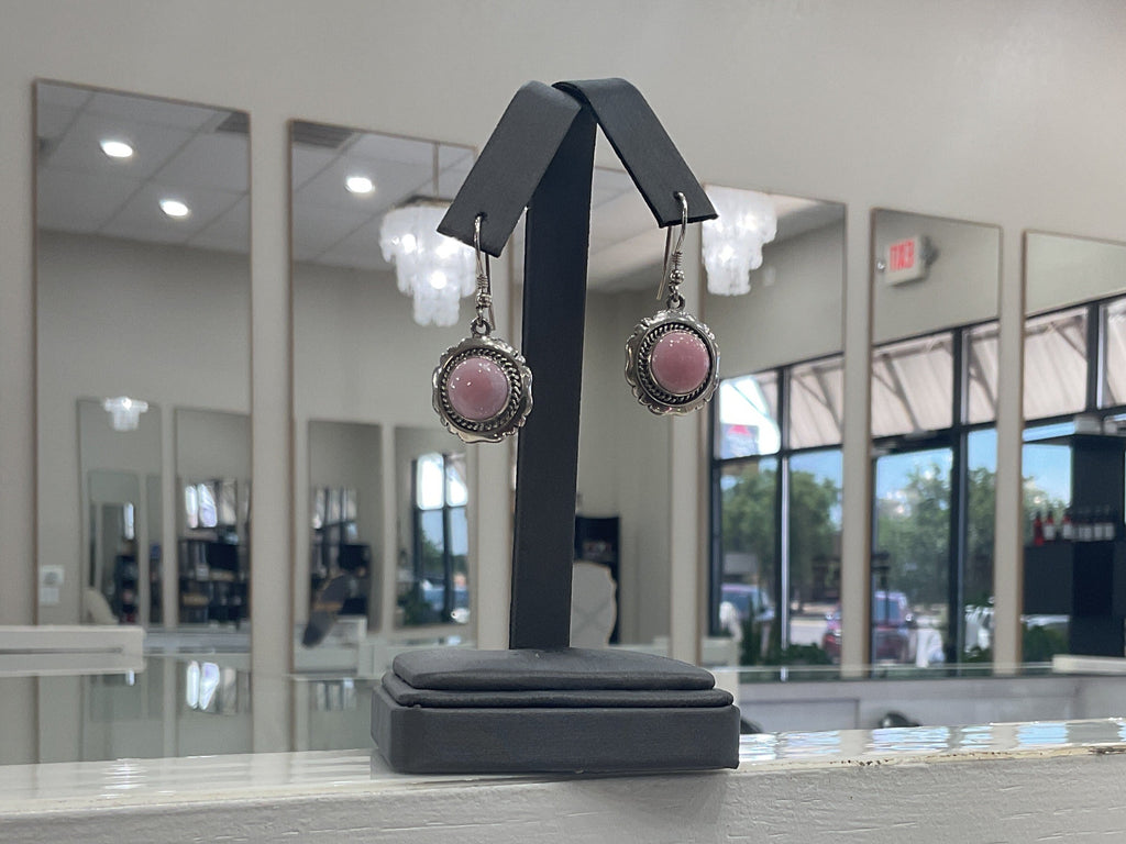 Pink Conch Circle Earrings