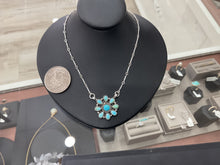 Load image into Gallery viewer, Kingman Flower Cluster Necklace
