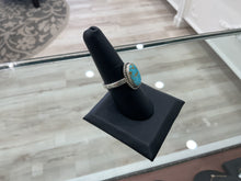Load image into Gallery viewer, Kingman Turquoise and Sterling Silver Ring

