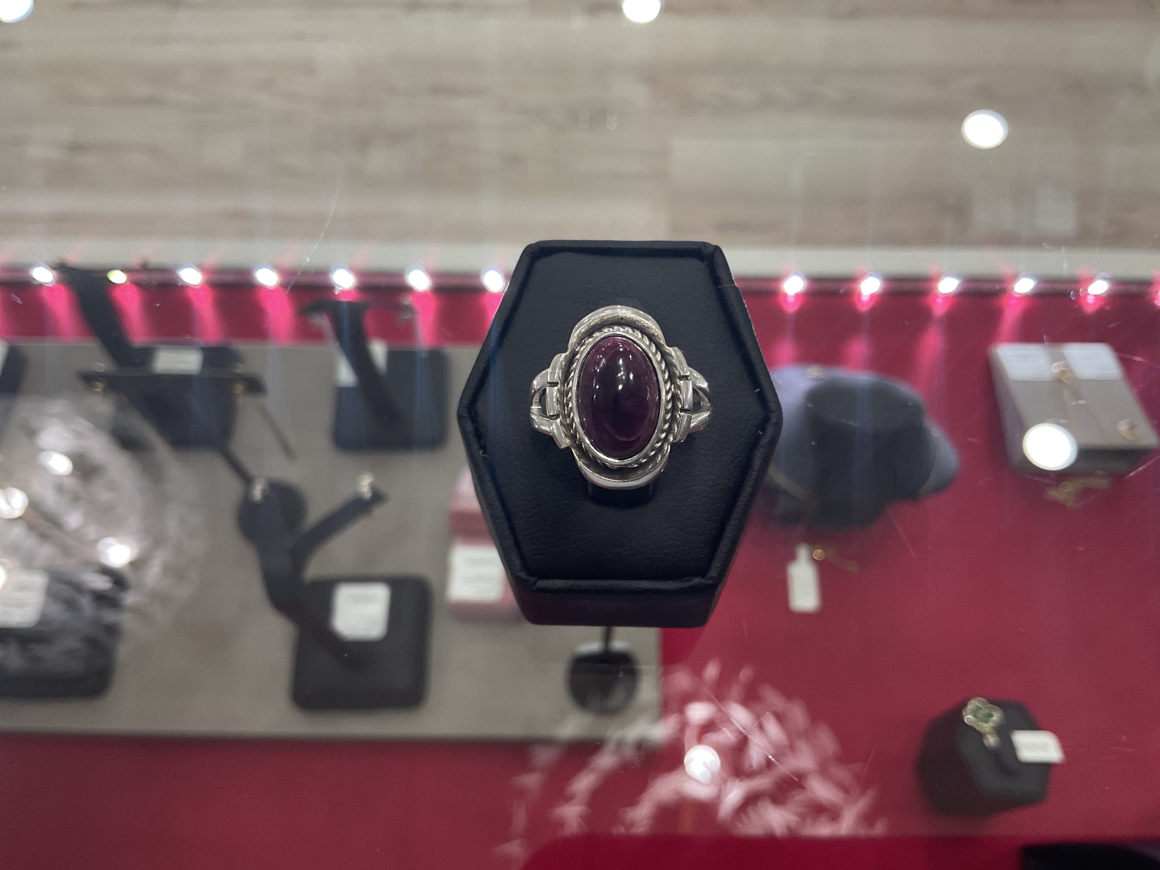 Purple Spiny Oyster Oval Ring