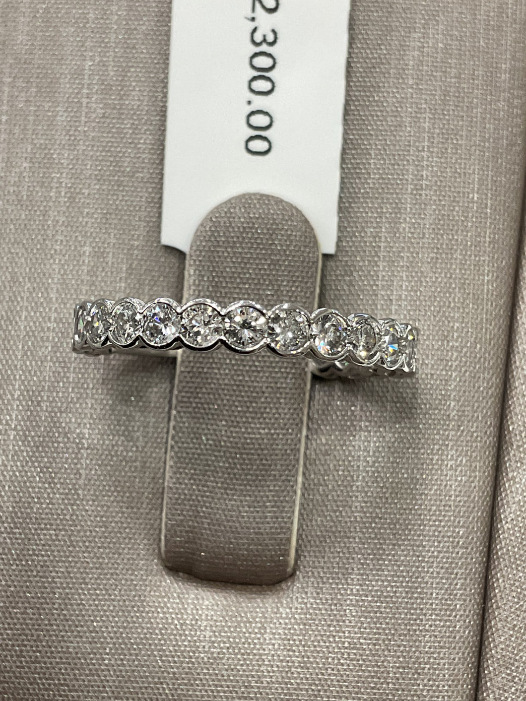 14KW Gold and Diamond Ring