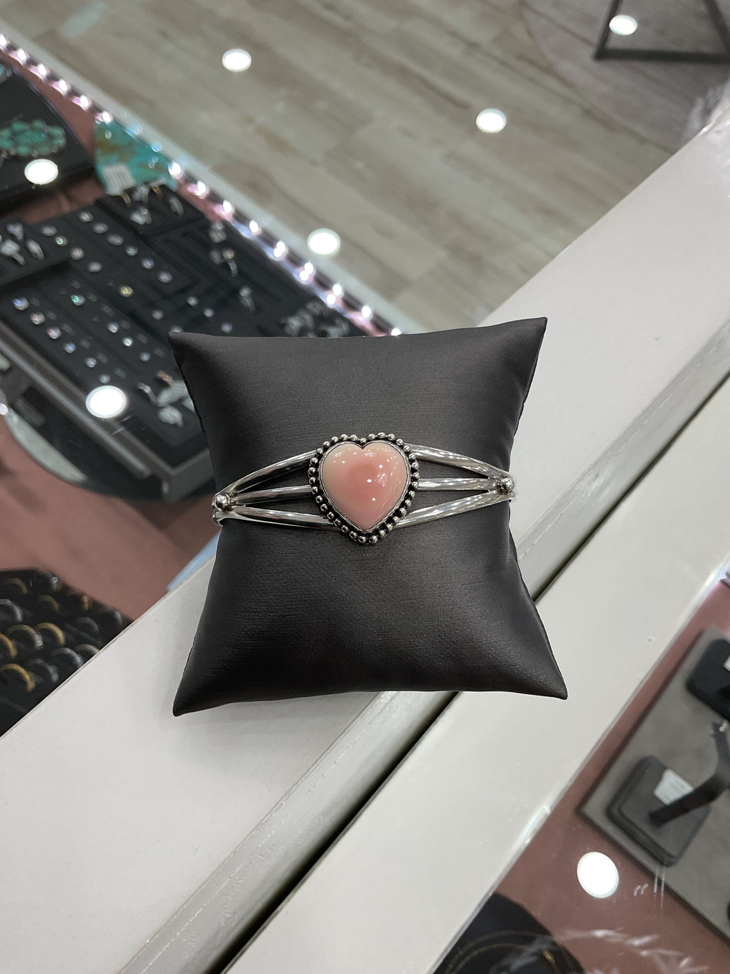 PINK Conch Heart Cuff