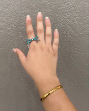 Load image into Gallery viewer, Turquoise and silver bead bow ring
