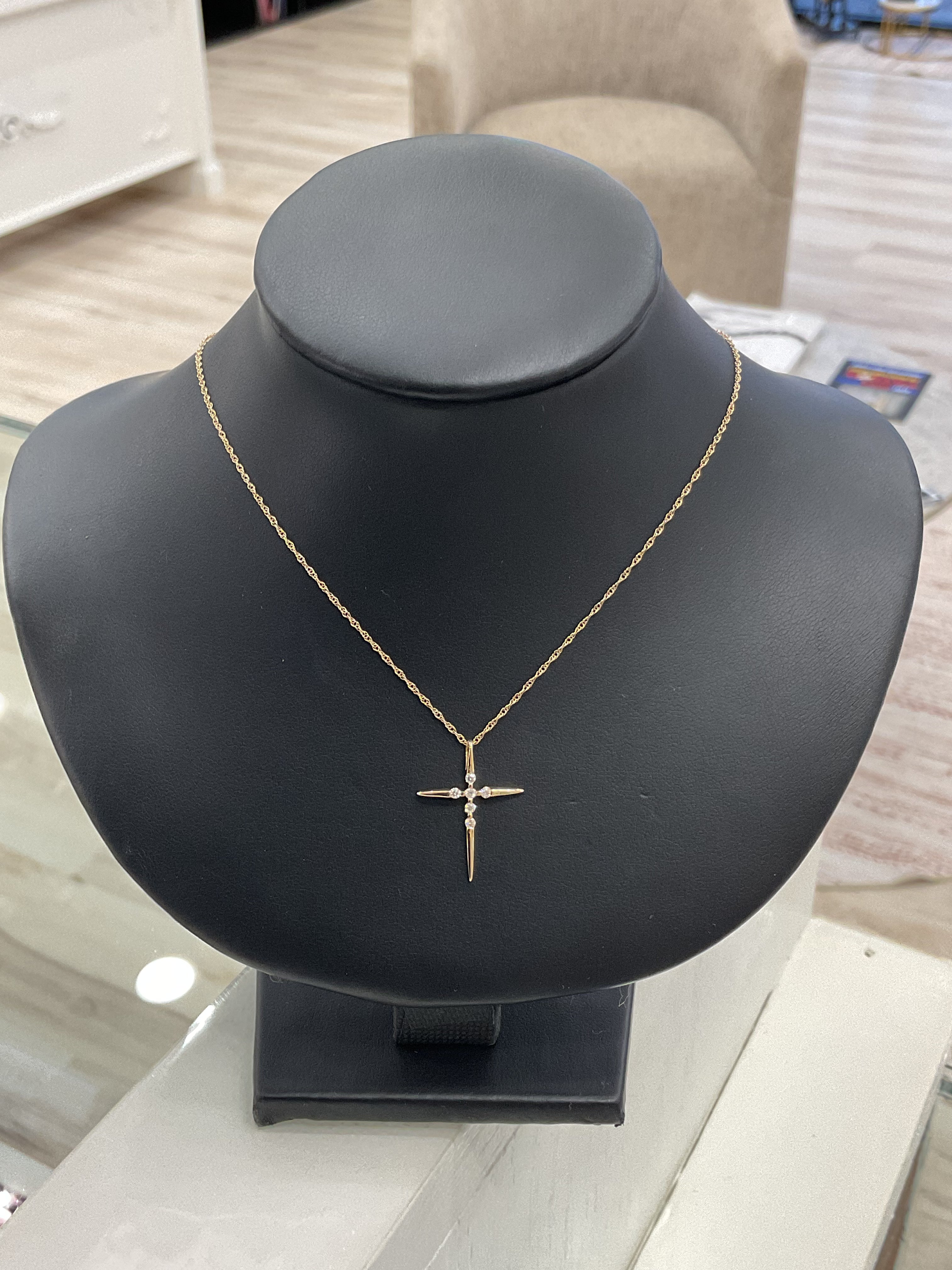 14KY Cross Necklace